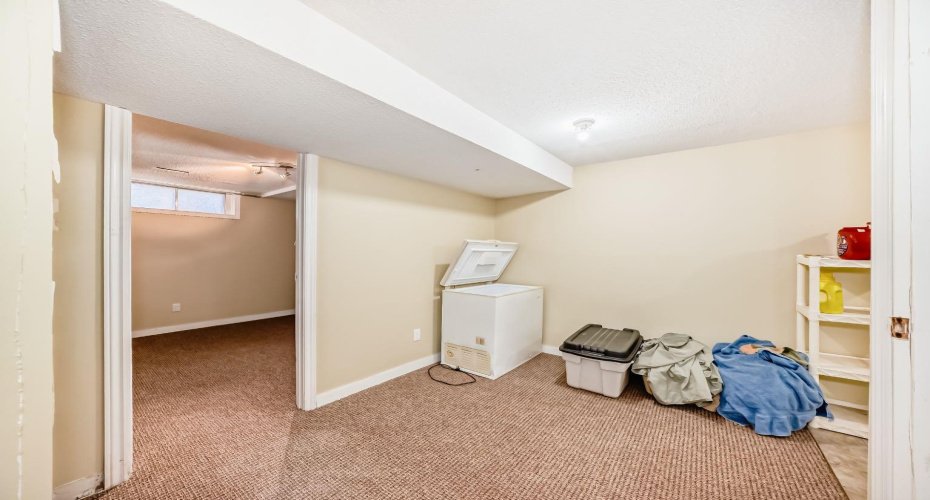 247 Bracewood Road, Calgary, Alberta T2W 3C2, 3 Bedrooms Bedrooms, ,2 BathroomsBathrooms,Residential,For Sale,Bracewood,A2293348