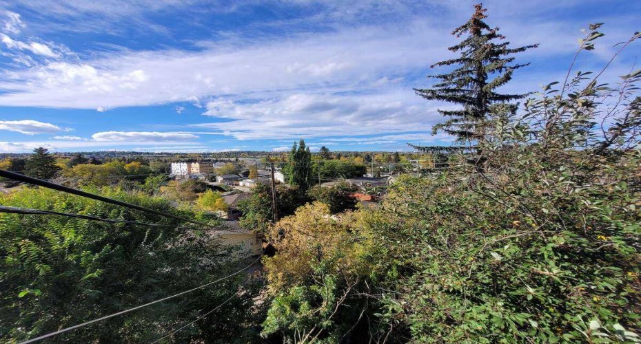 15 Glenview Drive, Calgary, Alberta T3E 4H4, 6 Bedroom Bedrooms, 0 ,3 BathroomBathrooms,Residential,For Sale,Glenview,0,A2293402
