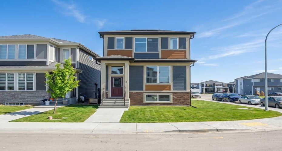 6 Corner Glen Common, Calgary, Alberta T3N 2L5, 4 Bedrooms Bedrooms, ,3 BathroomsBathrooms,Residential,For Sale,Corner Glen,A2293437