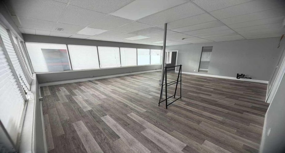 3505 32 Street, Calgary, Alberta T1Y 5Y9, ,Commercial,For Lease,32,A2293454