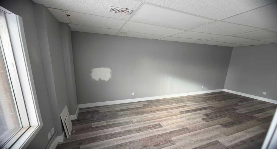 3505 32 Street, Calgary, Alberta T1Y 5Y9, ,Commercial,For Lease,32,A2293454