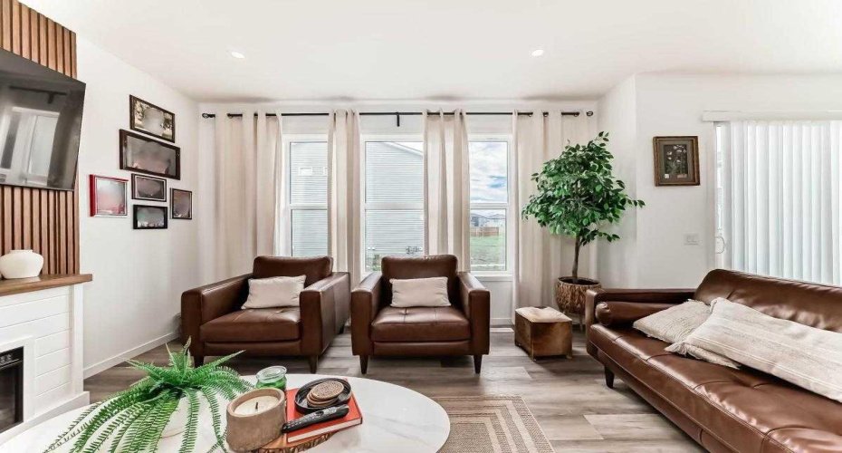 171 Hotchkiss Manor, Calgary, Alberta T3S 0G5, 3 Bedrooms Bedrooms, ,3 BathroomsBathrooms,Residential,For Sale,Hotchkiss,A2293462