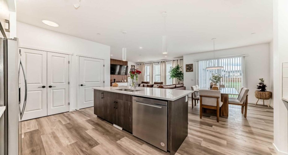 171 Hotchkiss Manor, Calgary, Alberta T3S 0G5, 3 Bedrooms Bedrooms, ,3 BathroomsBathrooms,Residential,For Sale,Hotchkiss,A2293462