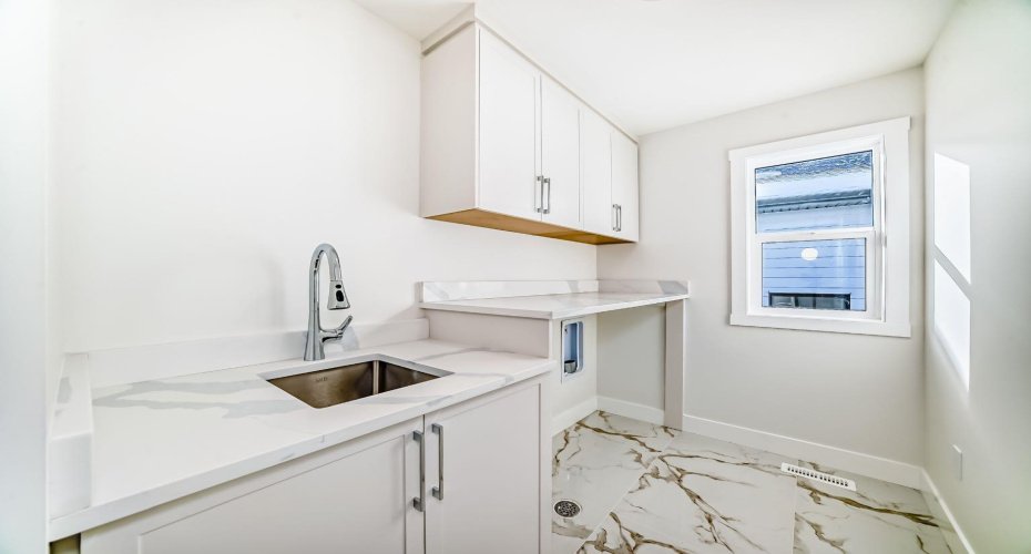 707 Mandalay Avenue, Carstairs, Alberta T0M 0N0, 3 Bedrooms Bedrooms, ,3 BathroomsBathrooms,Residential,For Sale,Mandalay,A2292567