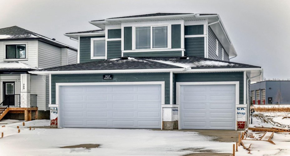 707 Mandalay Avenue, Carstairs, Alberta T0M 0N0, 3 Bedrooms Bedrooms, ,3 BathroomsBathrooms,Residential,For Sale,Mandalay,A2292567