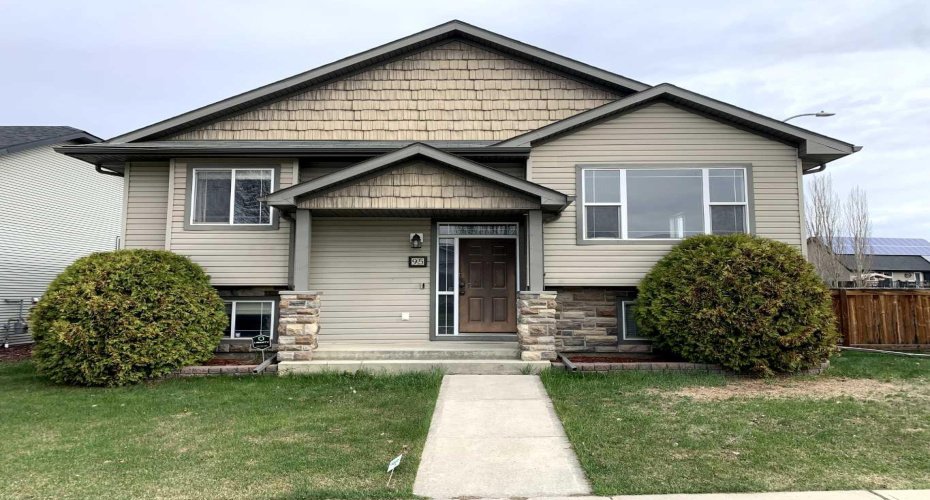 95 Inglewood Drive, Red Deer, Alberta T4R0B2, 4 Bedrooms Bedrooms, ,2 BathroomsBathrooms,Residential,For Sale,Inglewood,A2291723