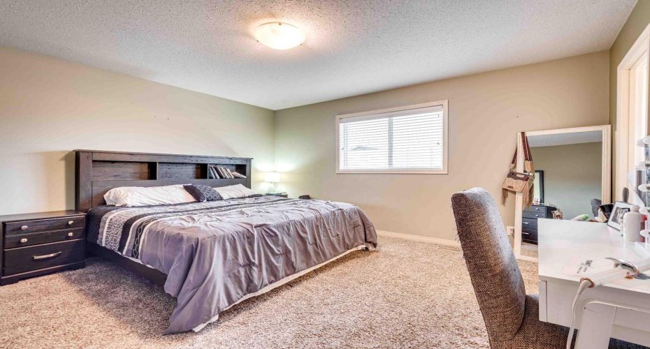 95 Inglewood Drive, Red Deer, Alberta T4R0B2, 4 Bedrooms Bedrooms, ,2 BathroomsBathrooms,Residential,For Sale,Inglewood,A2291723
