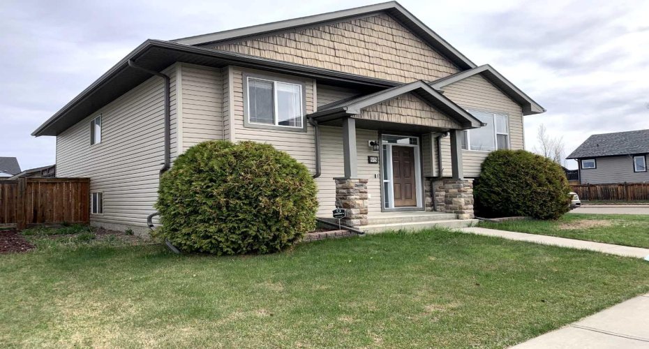 95 Inglewood Drive, Red Deer, Alberta T4R0B2, 4 Bedrooms Bedrooms, ,2 BathroomsBathrooms,Residential,For Sale,Inglewood,A2291723