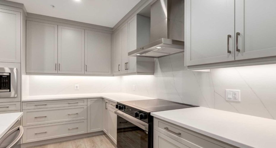 2117 81 Street, Calgary, Alberta T3H 6H5, 2 Bedrooms Bedrooms, ,2 BathroomsBathrooms,Residential,For Sale,81,A2291343
