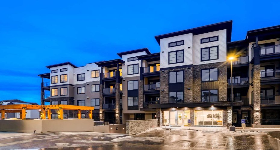 2117 81 Street, Calgary, Alberta T3H 6H5, 2 Bedrooms Bedrooms, ,2 BathroomsBathrooms,Residential,For Sale,81,A2291343