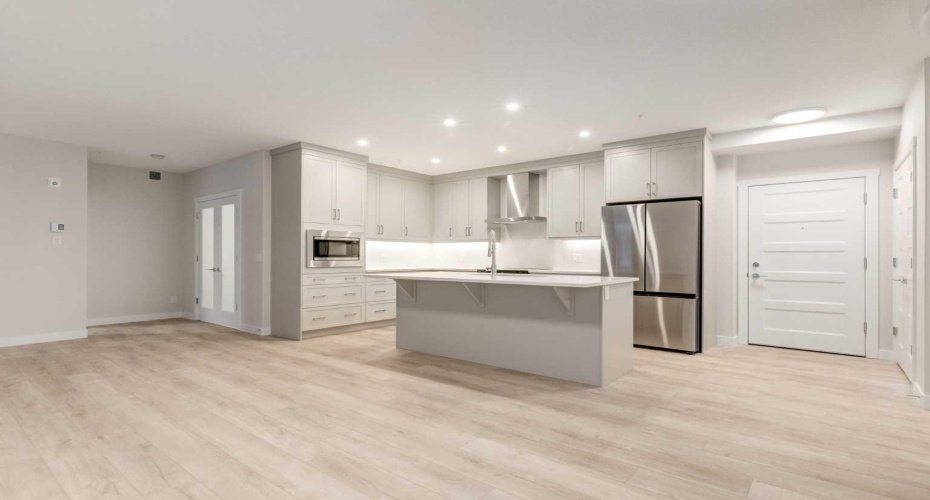2117 81 Street, Calgary, Alberta T3H 6H5, 2 Bedrooms Bedrooms, ,2 BathroomsBathrooms,Residential,For Sale,81,A2291343