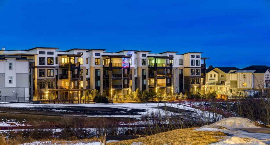 2117 81 Street, Calgary, Alberta T3H 6H5, 2 Bedrooms Bedrooms, ,2 BathroomsBathrooms,Residential,For Sale,81,A2291343