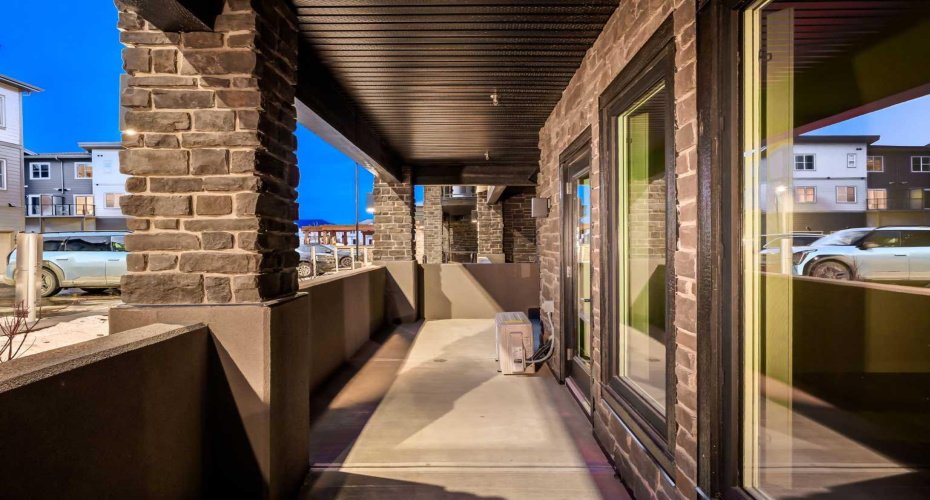 2117 81 Street, Calgary, Alberta T3H 6H5, 2 Bedrooms Bedrooms, ,2 BathroomsBathrooms,Residential,For Sale,81,A2291346