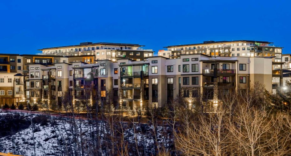 2117 81 Street, Calgary, Alberta T3H 6H5, 2 Bedrooms Bedrooms, ,2 BathroomsBathrooms,Residential,For Sale,81,A2291346