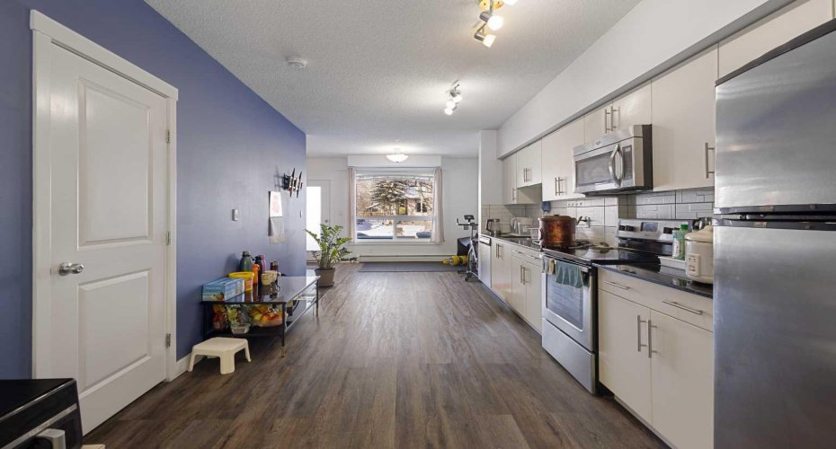 1740 9 Street, Calgary, Alberta T2M 4Z5, 2 Bedrooms Bedrooms, ,2 BathroomsBathrooms,Residential,For Sale,9,A2293549