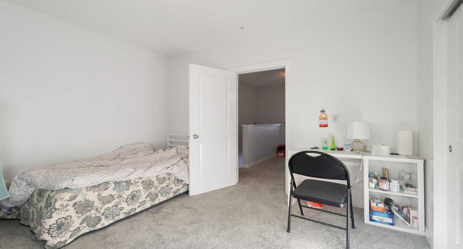 1740 9 Street, Calgary, Alberta T2M 4Z5, 2 Bedrooms Bedrooms, ,2 BathroomsBathrooms,Residential,For Sale,9,A2293549