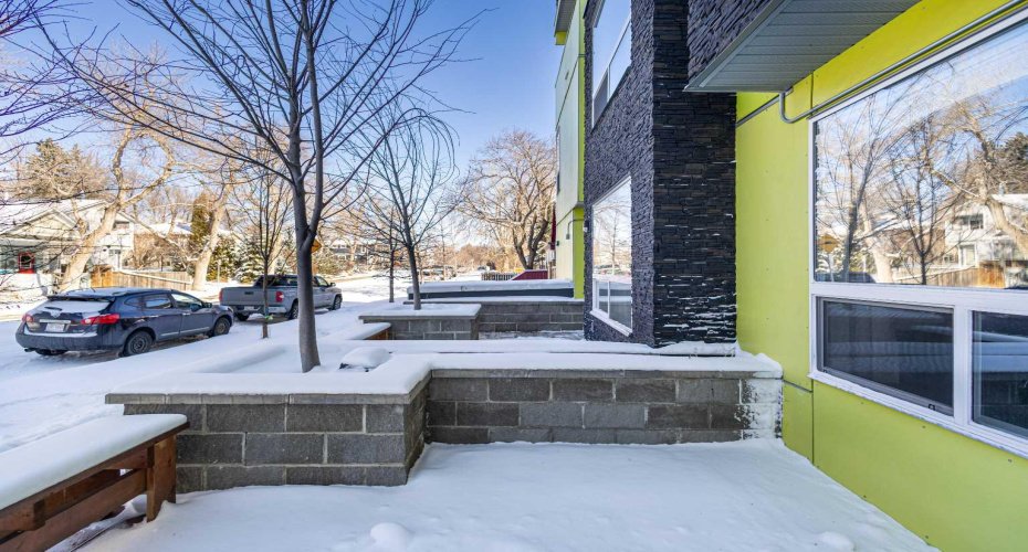 1740 9 Street, Calgary, Alberta T2M 4Z5, 2 Bedrooms Bedrooms, ,2 BathroomsBathrooms,Residential,For Sale,9,A2293549