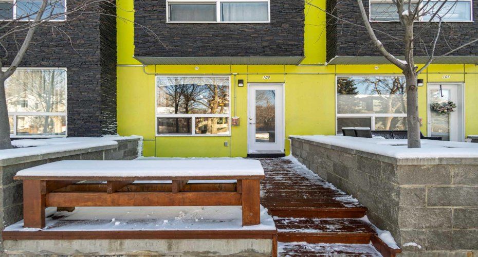 1740 9 Street, Calgary, Alberta T2M 4Z5, 2 Bedrooms Bedrooms, ,2 BathroomsBathrooms,Residential,For Sale,9,A2293549