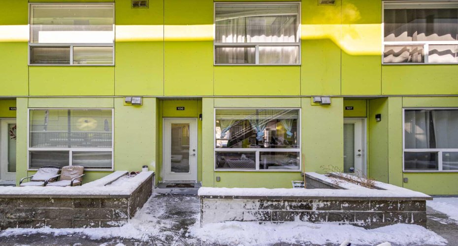 1740 9 Street, Calgary, Alberta T2M 4Z5, 2 Bedrooms Bedrooms, ,2 BathroomsBathrooms,Residential,For Sale,9,A2293549