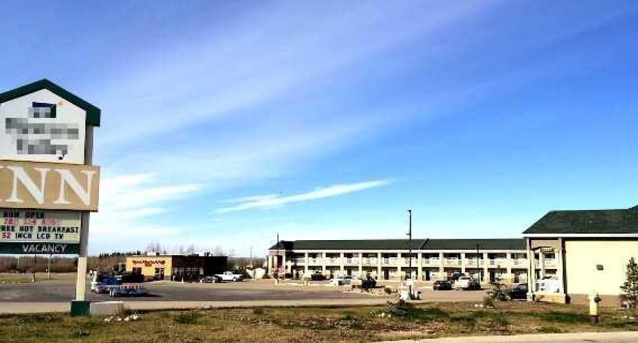 5402 HIGHWAY Street, Valleyview, Alberta T0H 3N0, ,Commercial,For Sale,HIGHWAY,A2293579