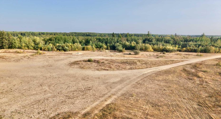 233077 Highway 2, Rural Peace No. 135, M.D. of, Alberta T0H 1W0, 5 Bedrooms Bedrooms, ,3 BathroomsBathrooms,Residential,For Sale,Highway 2,A2293580