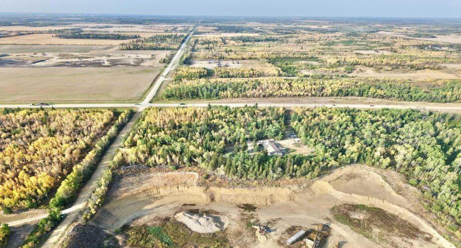 233077 Highway 2, Rural Peace No. 135, M.D. of, Alberta T0H 1W0, 5 Bedrooms Bedrooms, ,3 BathroomsBathrooms,Residential,For Sale,Highway 2,A2293580