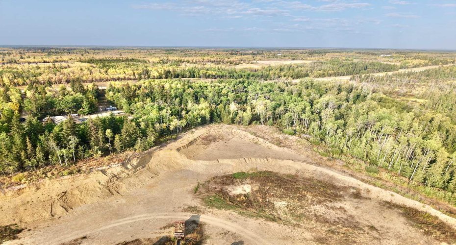233077 Highway 2, Rural Peace No. 135, M.D. of, Alberta T0H 1W0, 5 Bedrooms Bedrooms, ,3 BathroomsBathrooms,Residential,For Sale,Highway 2,A2293580