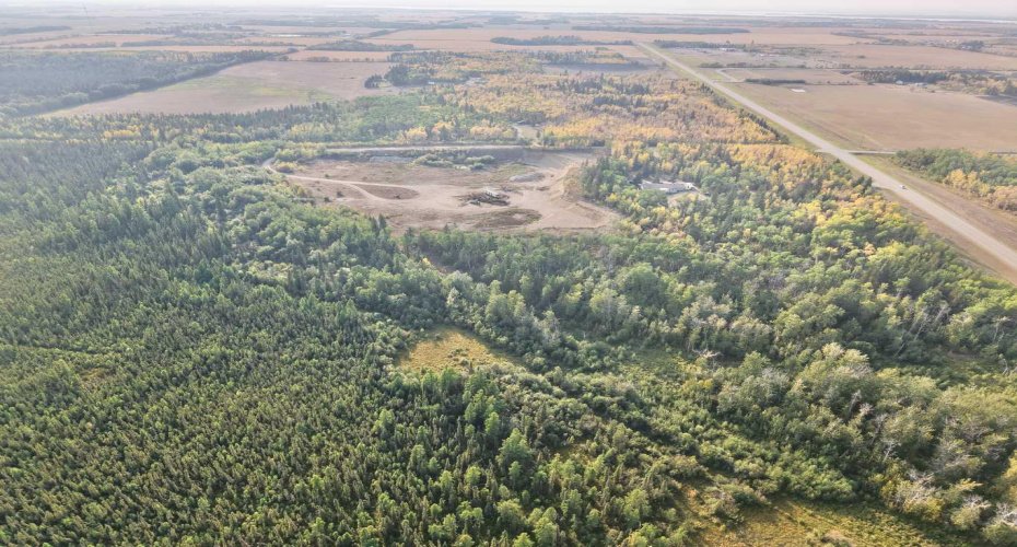 233077 Highway 2, Rural Peace No. 135, M.D. of, Alberta T0H 1W0, 5 Bedrooms Bedrooms, ,3 BathroomsBathrooms,Residential,For Sale,Highway 2,A2293580