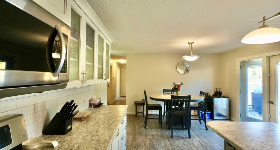 233077 Highway 2, Rural Peace No. 135, M.D. of, Alberta T0H 1W0, 5 Bedrooms Bedrooms, ,3 BathroomsBathrooms,Residential,For Sale,Highway 2,A2293580