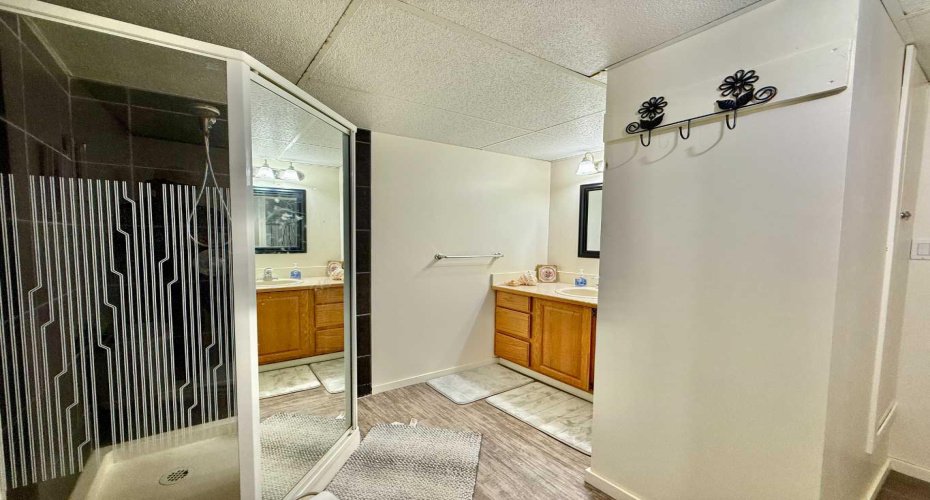 233077 Highway 2, Rural Peace No. 135, M.D. of, Alberta T0H 1W0, 5 Bedrooms Bedrooms, ,3 BathroomsBathrooms,Residential,For Sale,Highway 2,A2293580
