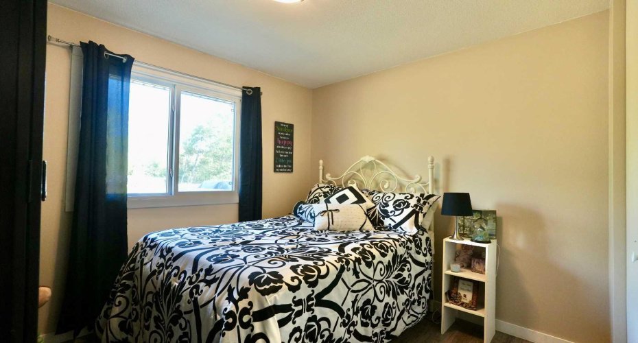 233077 Highway 2, Rural Peace No. 135, M.D. of, Alberta T0H 1W0, 5 Bedrooms Bedrooms, ,3 BathroomsBathrooms,Residential,For Sale,Highway 2,A2293580
