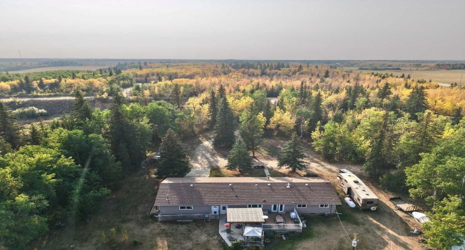 233077 Highway 2, Rural Peace No. 135, M.D. of, Alberta T0H 1W0, 5 Bedrooms Bedrooms, ,3 BathroomsBathrooms,Residential,For Sale,Highway 2,A2293580