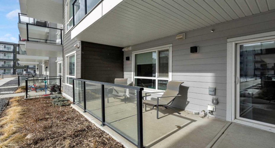 33 Carringham Gate NW, Calgary, Alberta T3P 2H6, 1 Bedroom Bedrooms, ,1 BathroomBathrooms,Residential,For Sale,Carringham Gate NW,A2293637