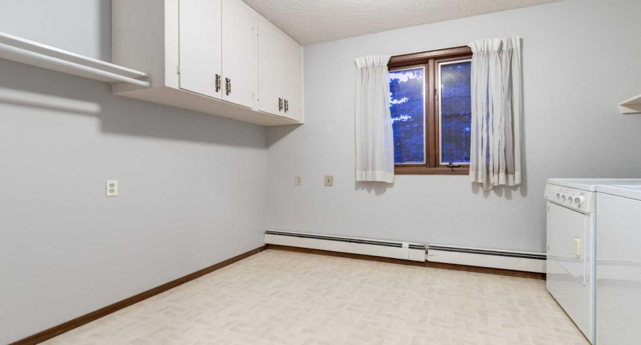 281141 TOWNSHIP ROAD 274, Rural Rocky View County, Alberta T4A 2S3, 5 Bedrooms Bedrooms, ,4 BathroomsBathrooms,Agri-business,For Sale,TOWNSHIP ROAD 274,A2286844