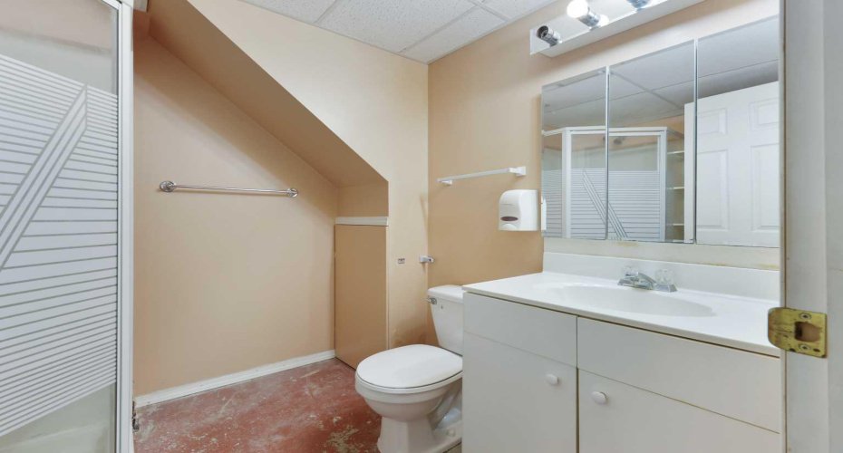 281141 TOWNSHIP ROAD 274, Rural Rocky View County, Alberta T4A 2S3, 5 Bedrooms Bedrooms, ,4 BathroomsBathrooms,Agri-business,For Sale,TOWNSHIP ROAD 274,A2286844