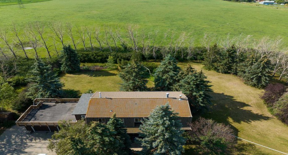 281141 TOWNSHIP ROAD 274, Rural Rocky View County, Alberta T4A 2S3, 5 Bedrooms Bedrooms, ,4 BathroomsBathrooms,Agri-business,For Sale,TOWNSHIP ROAD 274,A2286844