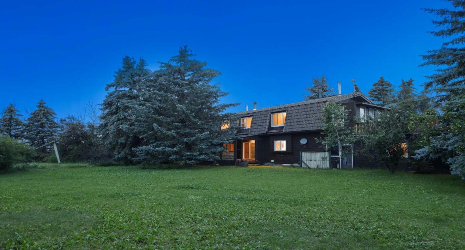 281141 TOWNSHIP ROAD 274, Rural Rocky View County, Alberta T4A 2S3, 5 Bedrooms Bedrooms, ,4 BathroomsBathrooms,Agri-business,For Sale,TOWNSHIP ROAD 274,A2286844