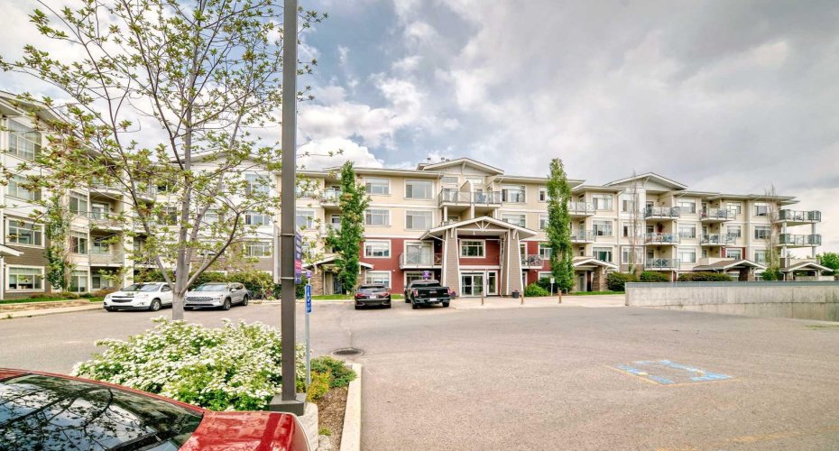 22 Auburn Bay Link, Calgary, Alberta T3M 1Z8, 2 Bedrooms Bedrooms, ,2 BathroomsBathrooms,Residential,For Sale,Auburn Bay,A2287277