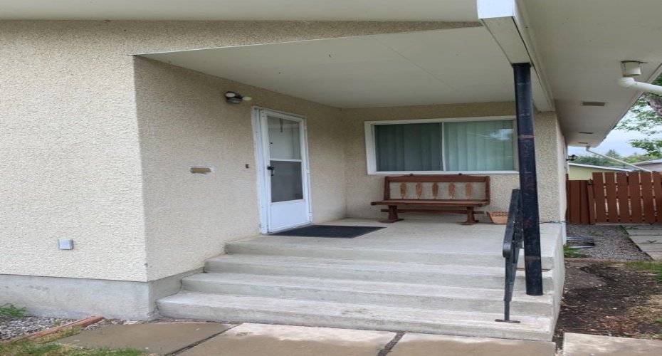 114 Mcgill Boulevard, Lethbridge, Alberta T1K 4C4, 4 Bedrooms Bedrooms, ,2 BathroomsBathrooms,Residential,For Sale,Mcgill,A2288221