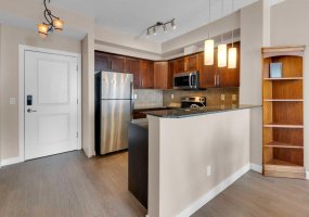 205 Sunset Drive, Cochrane, Alberta T4C 0H6, 2 Bedrooms Bedrooms, ,1 BathroomBathrooms,Residential,For Sale,Sunset,A2289106