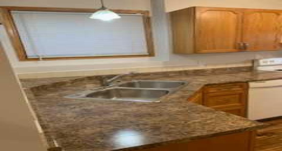 3313 50 Avenue, Sylvan Lake, Alberta T5S 1A9, 5 Bedrooms Bedrooms, ,2 BathroomsBathrooms,Residential,For Sale,50,A2289774