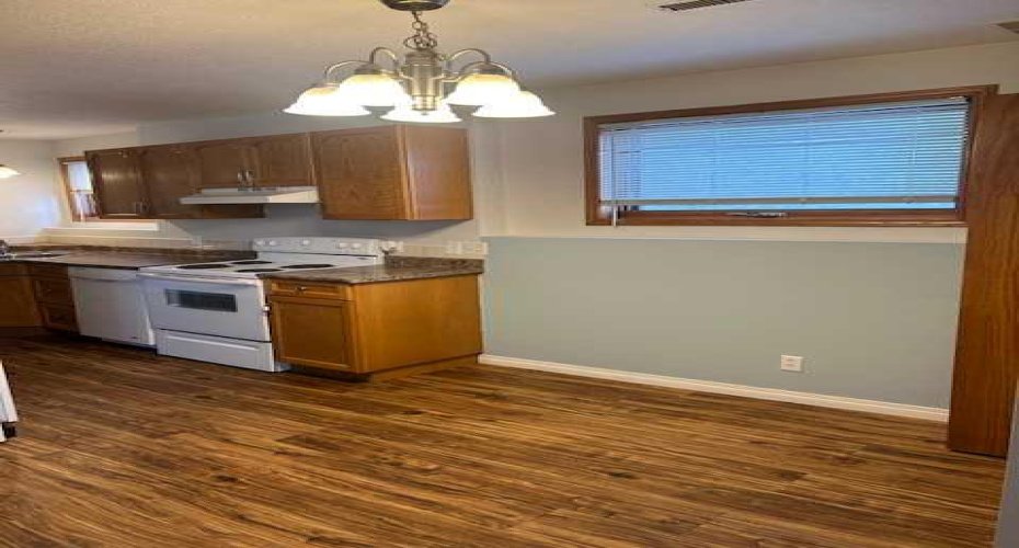 3313 50 Avenue, Sylvan Lake, Alberta T5S 1A9, 5 Bedrooms Bedrooms, ,2 BathroomsBathrooms,Residential,For Sale,50,A2289774