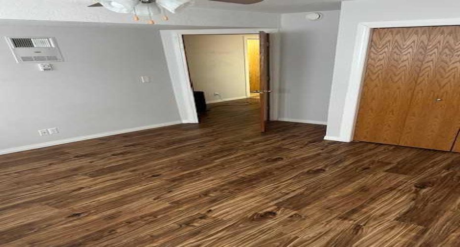 3313 50 Avenue, Sylvan Lake, Alberta T5S 1A9, 5 Bedrooms Bedrooms, ,2 BathroomsBathrooms,Residential,For Sale,50,A2289774