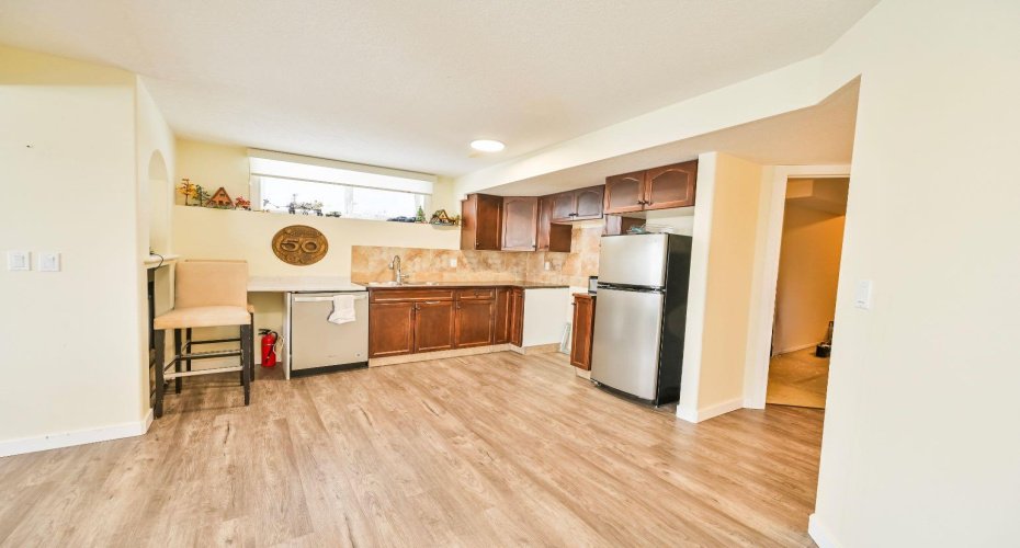 77 Pondside Crescent, Blackfalds, Alberta T4M 0G3, 4 Bedrooms Bedrooms, ,3 BathroomsBathrooms,Residential,For Sale,Pondside,A2290258