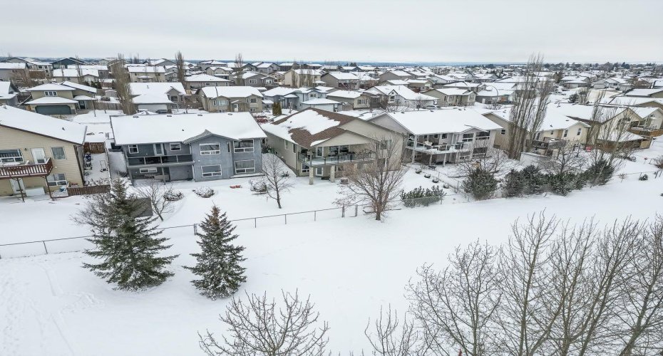 77 Pondside Crescent, Blackfalds, Alberta T4M 0G3, 4 Bedrooms Bedrooms, ,3 BathroomsBathrooms,Residential,For Sale,Pondside,A2290258