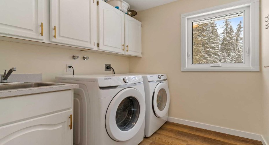 744044 Range Road 51, Sexsmith, Alberta T0H3C0, 4 Bedrooms Bedrooms, ,3 BathroomsBathrooms,Residential,For Sale,Range Road 51,A2290406