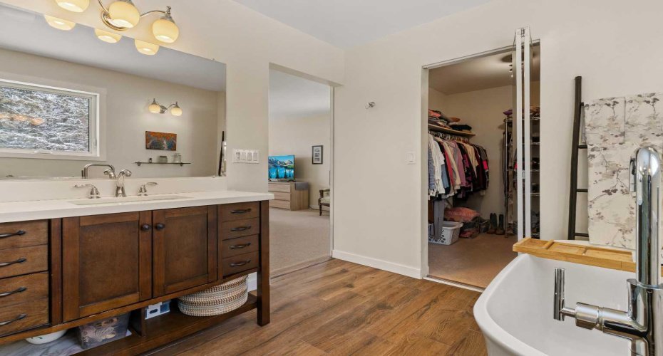 744044 Range Road 51, Sexsmith, Alberta T0H3C0, 4 Bedrooms Bedrooms, ,3 BathroomsBathrooms,Residential,For Sale,Range Road 51,A2290406