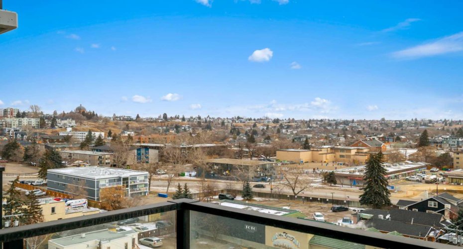 123 4 Street, Calgary, Alberta T2E 3S2, 1 Bedroom Bedrooms, ,1 BathroomBathrooms,Residential,For Sale,4,A2290473