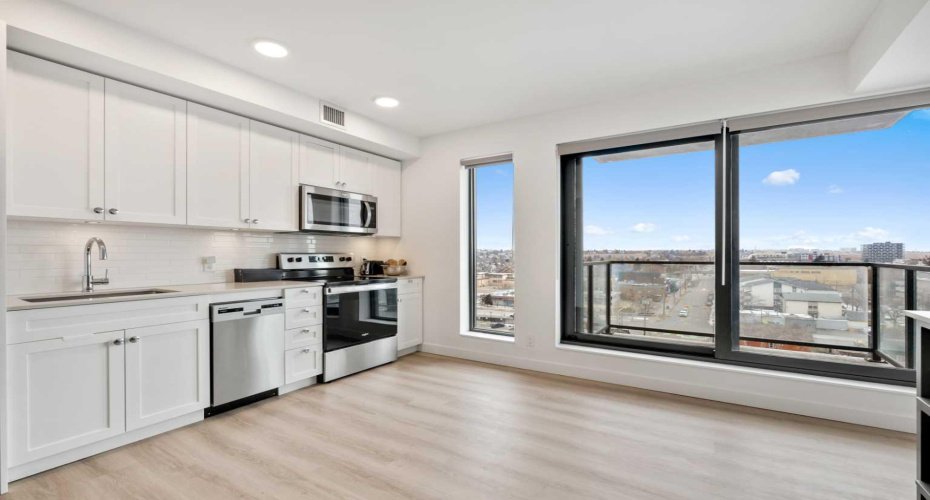 123 4 Street, Calgary, Alberta T2E 3S2, 1 Bedroom Bedrooms, ,1 BathroomBathrooms,Residential,For Sale,4,A2290473