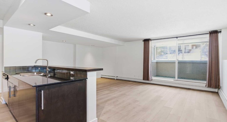 2220 16A Street, Calgary, Alberta T2T4K3, 2 Bedrooms Bedrooms, ,1 BathroomBathrooms,Residential,For Sale,16A,A2293076